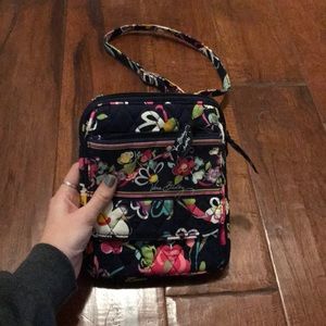 Vera Bradley Messenger side bag